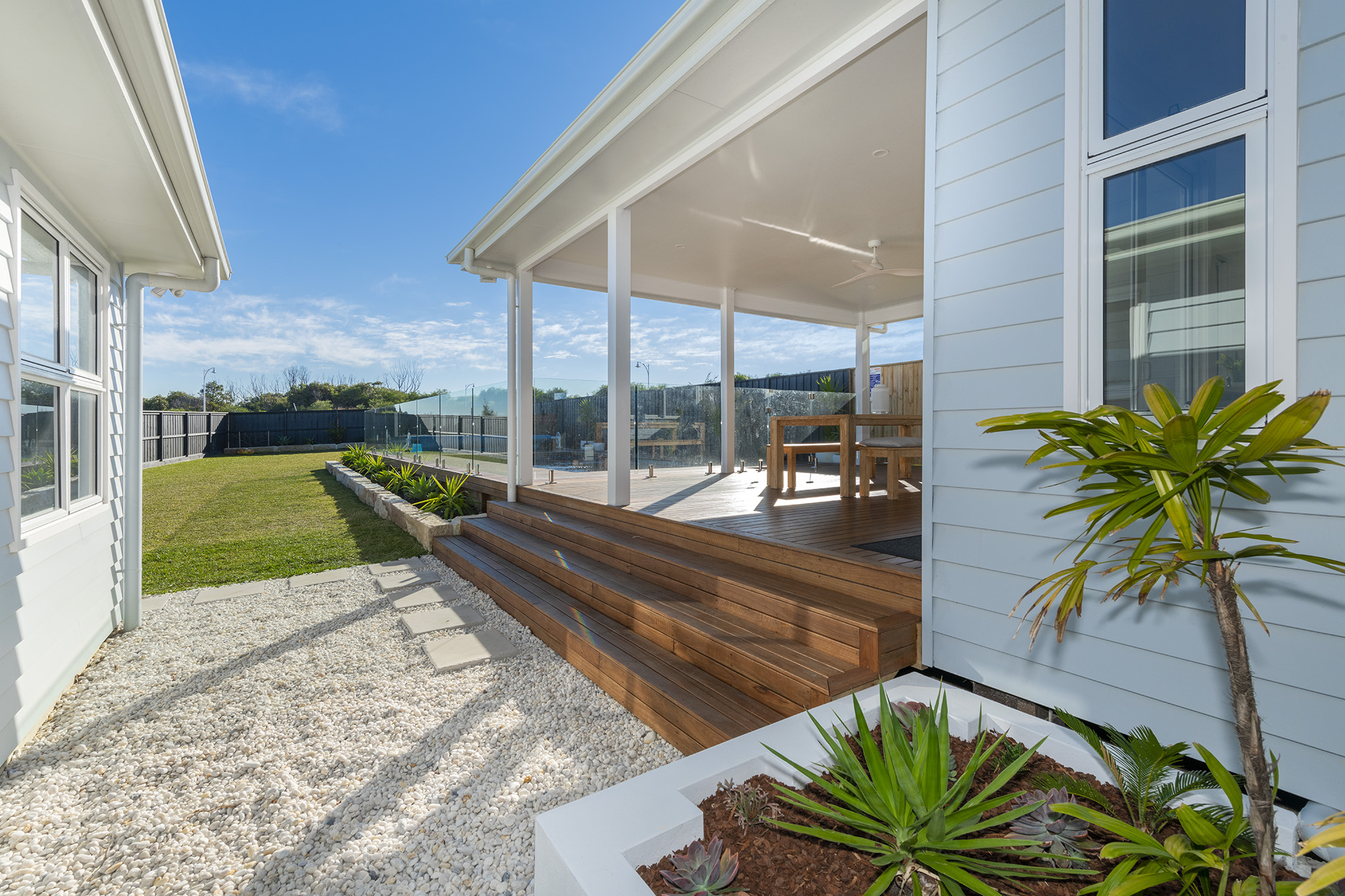 Rear Verandah with Yard - Home Design Ideas